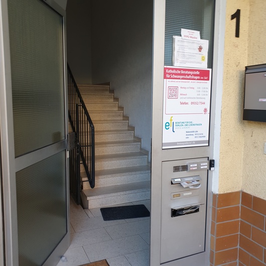 Eingang zur Beratungsstelle Bürgermeister-Keßler-Platz 1 in Lohr